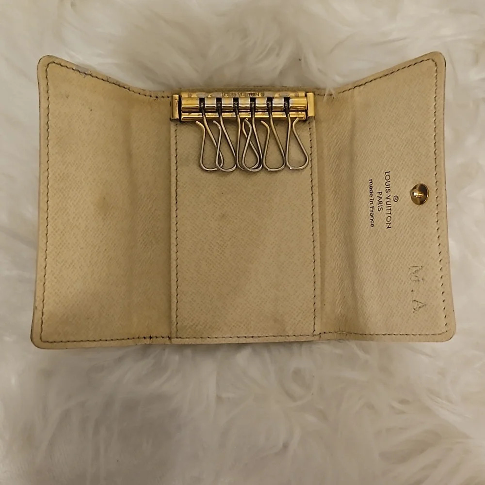 Louis Vuitton Damier Azur 6 Ring Key Case Holder - Picture 10 of 11